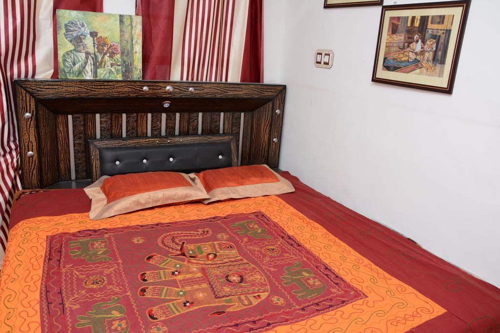 Karina Art Home Stay ไบคาเนอร์ ภายนอก รูปภาพ